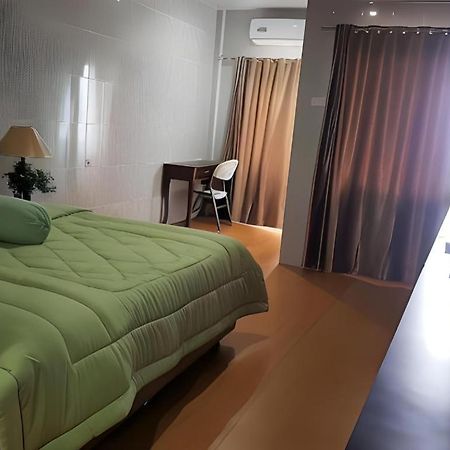 גונוגסיטולי Nasional Hotel מראה חיצוני תמונה