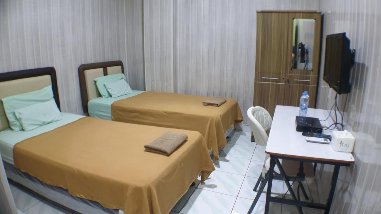 גונוגסיטולי Nasional Hotel מראה חיצוני תמונה