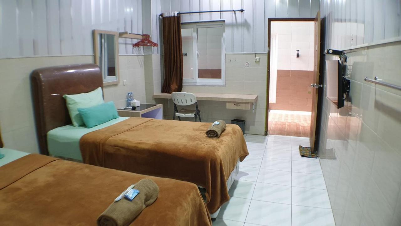 גונוגסיטולי Nasional Hotel מראה חיצוני תמונה