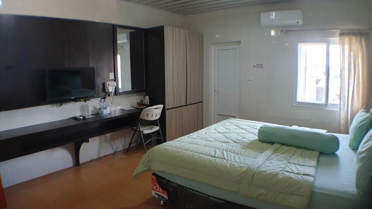 גונוגסיטולי Nasional Hotel מראה חיצוני תמונה
